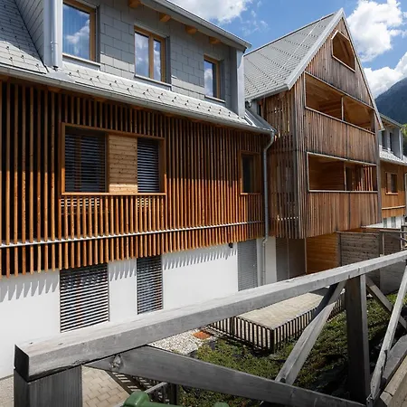 Alpine Nest Apartment *