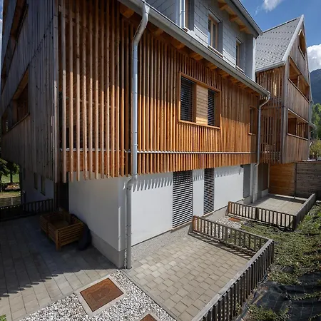 Alpine Nest アパート