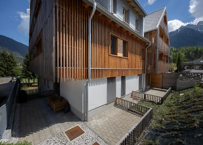 Alpine Nest アパート